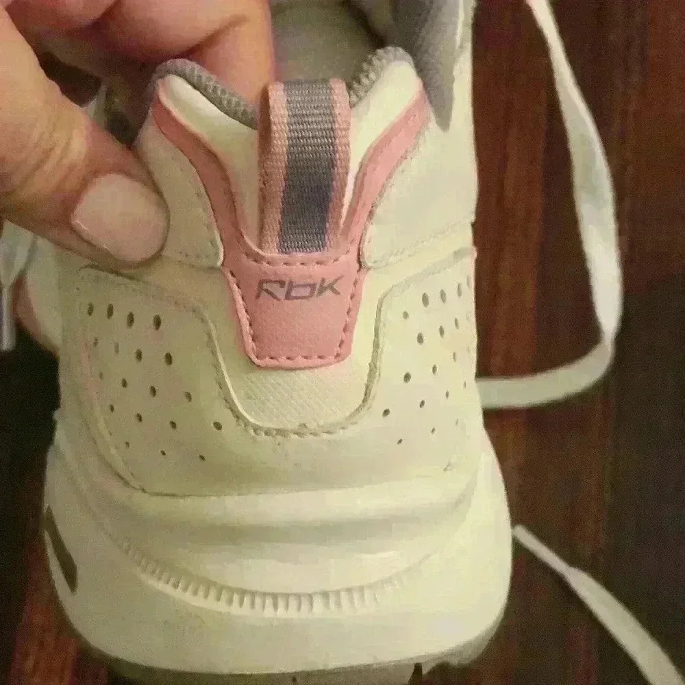 Reebok White Leather Sneakers with Pink Trim Size 10. EUC - Picture 10 of 16